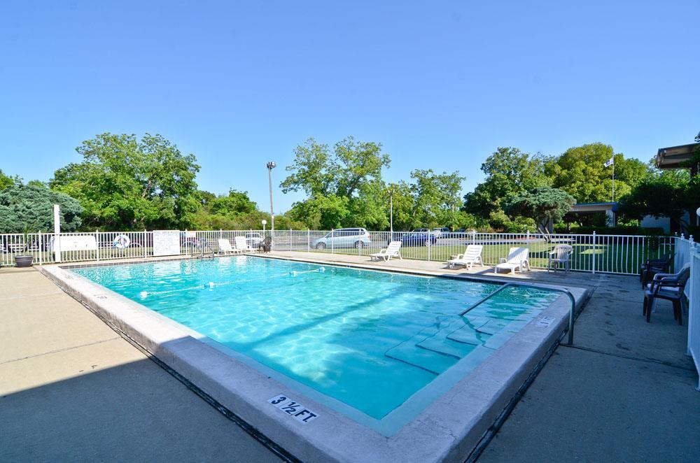 Best Western Crossroads Inn DeFuniak Springs Facilidades foto